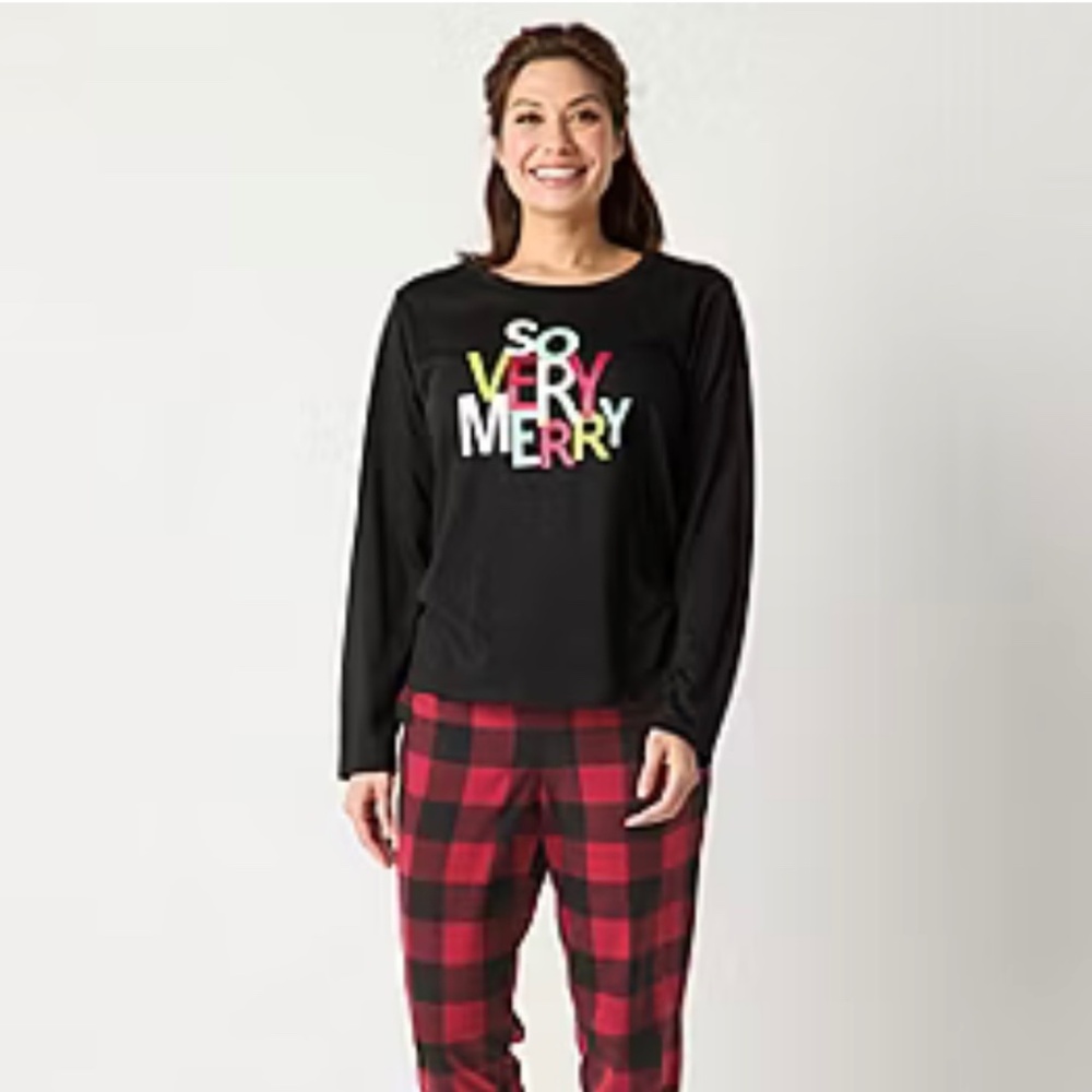 NWT So Very Merry Women's Christmas PJs - Size Small